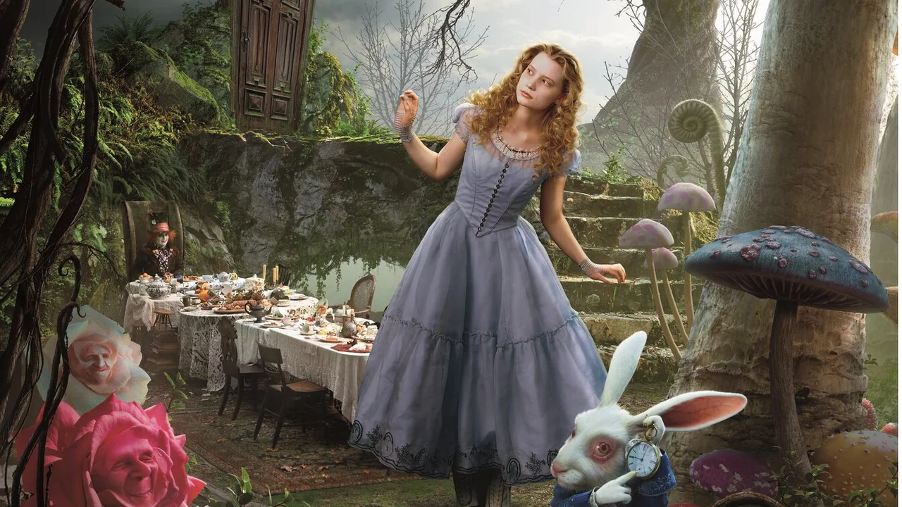 Фильм Алиса в Стране чудес (2010)