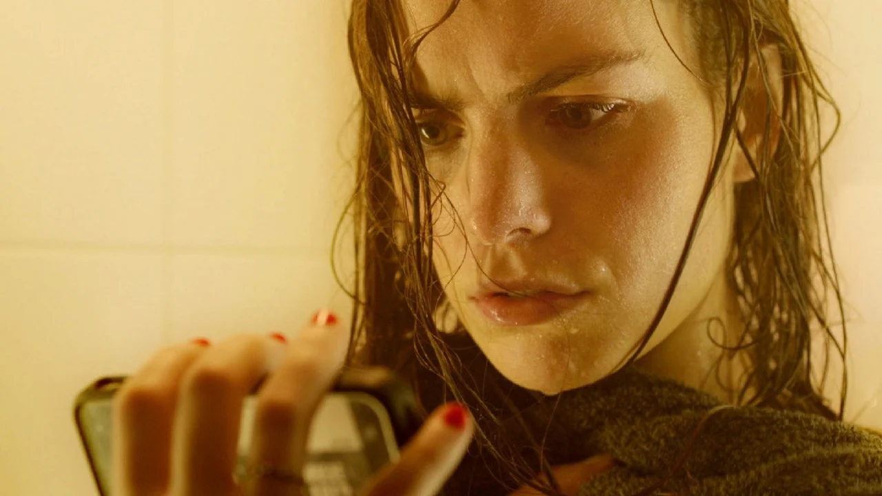 Фильм Андроид (2013)