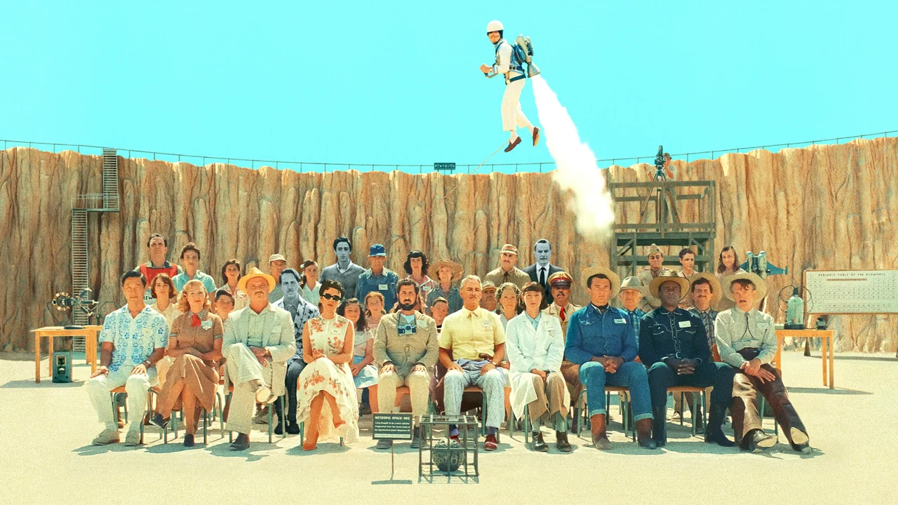 Фильм Город астероидов (2023)