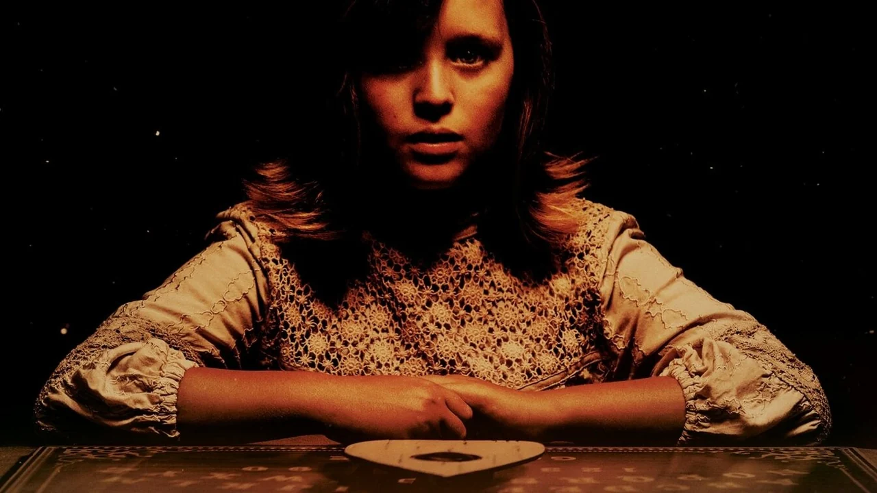 Фильм Уиджи. Проклятие доски дьявола (2016)