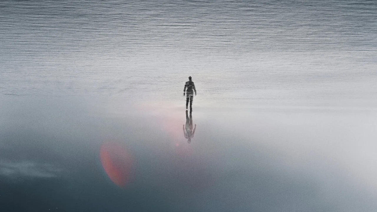 Фильм Чужая Земля (2021)