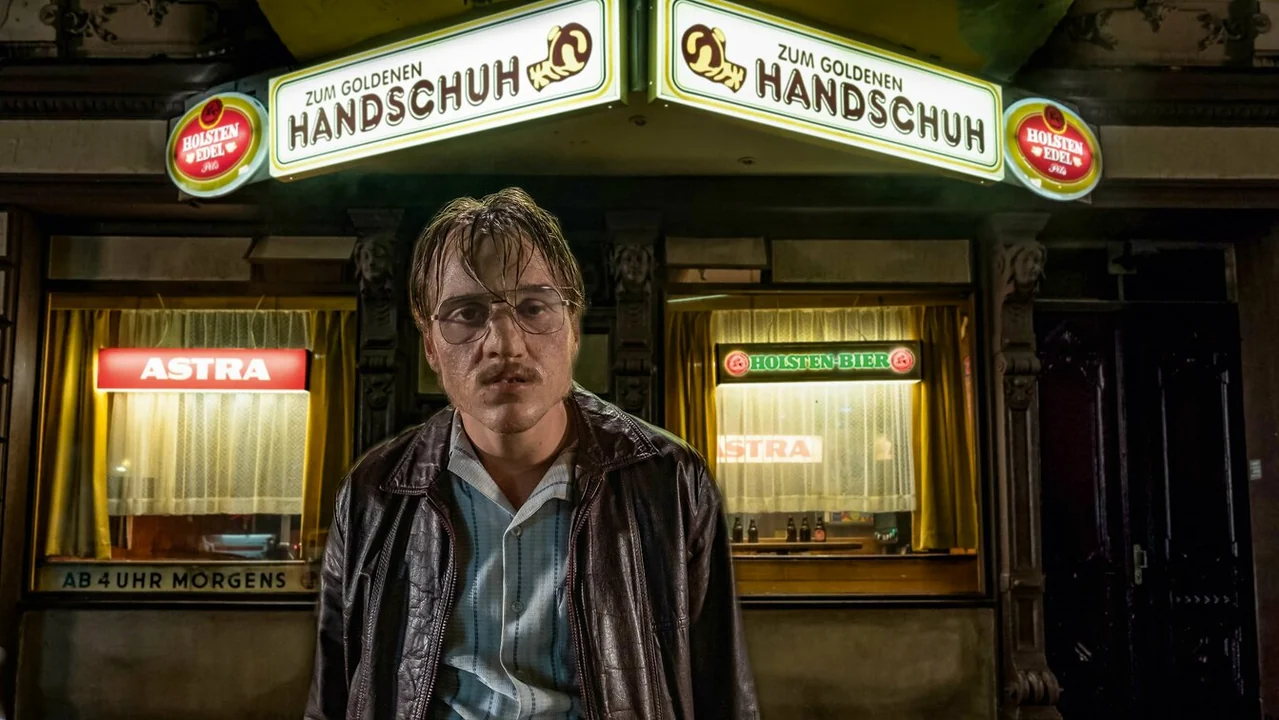 Фильм Золотая перчатка (2019)